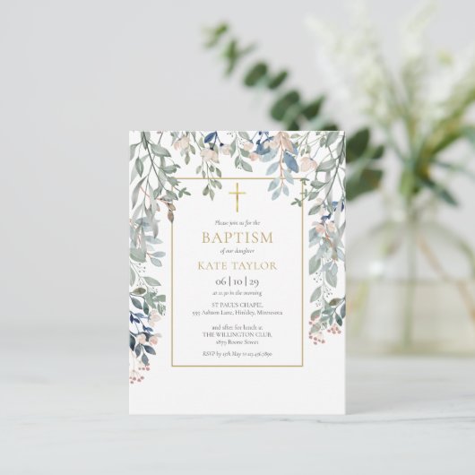 Bloemige bladgoudkruisdoop Christening Uitnodiging Briefkaart (Staand voorkant)