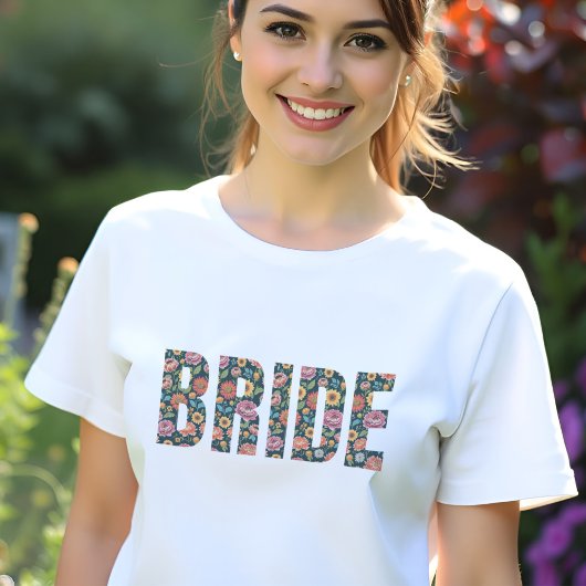 Bloemige Bruid Typografie Bachelorette Trouwfeest Tri-Blend Shirt