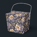 Bloemige Favor Treat Doos Bedankdoosjes<br><div class="desc">De feestelijke favor treat doos is afgebeeld met een prachtige paarse multi-kleur bloemenprint. 
Pas dit item aan of koop het zoals het is.
Tip: Voeg gewoon je lekkere snoepjes toe en wat vrolijke linten.



Gelicenseerde Afbeelding</div>