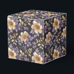 Bloemige Favorietjes Doos Bedankdoosjes<br><div class="desc">De feestelijk gevulde behandeldoos is afgebeeld met een prachtige paarse multi-kleur bloemenprint. 
Pas dit item aan of koop het zoals het is.
Tip: Voeg gewoon je lekkere snoepjes toe en wat vrolijke linten.



Gelicenseerde afbeelding</div>