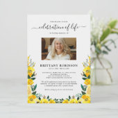 Bloemige foto viering van het leven rouwkaart kaart (Staand voorkant)