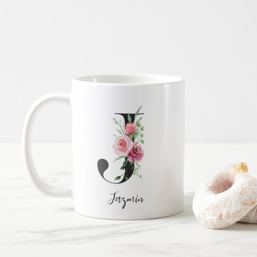 Bloemige Initiaal J Roze Rozen Bewerkbare Naam Koffiemok (Met donut)