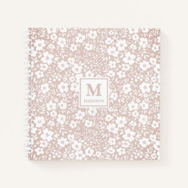 Bloemige monogram notitieboek