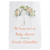 Bloemige Paraplu Baby Shower Medium Cadeauzakje (Achterkant)