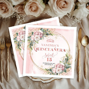Bloemige Quinceañera servetten in stoffig roze en 