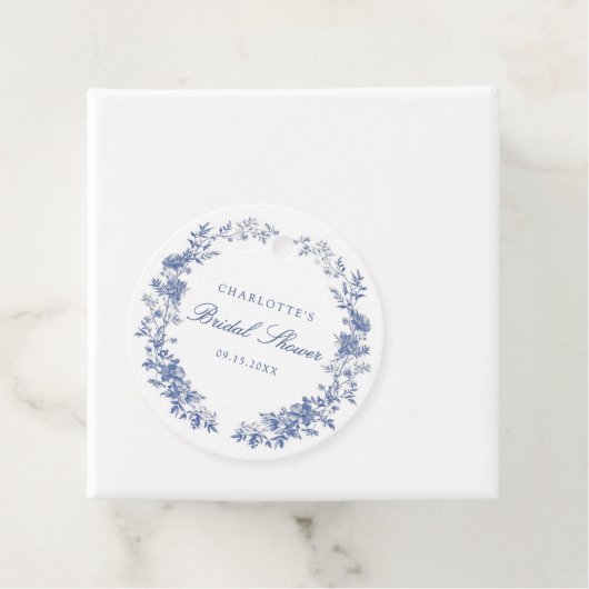 Bloemige stoffige blauwe bruidsdouche bedankjes labels (In situ)