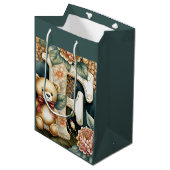 Bloemige teddybeer letter F Medium Cadeauzakje (Voorkant Gekanteld)