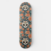 Bloemkattenschedel met Oranje bloemetjes op donker Persoonlijk Skateboard (Voorkant)