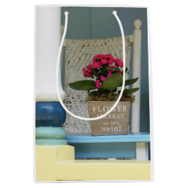 Bloemmarkt bloem - wijngaard van Martha Medium Cadeauzakje