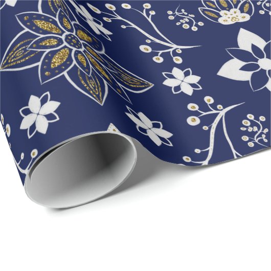 Bloemmotief in geel en wit op marineblauw cadeaupapier (Rol Hoek)