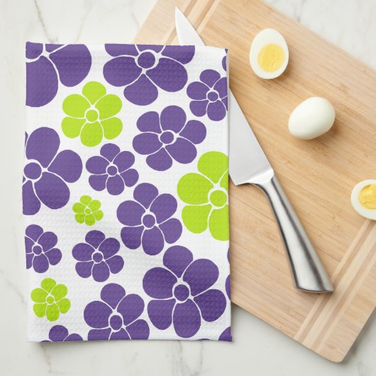 Bloemmotief in limoengroen en Paarse Theedoek (Quarter Fold)