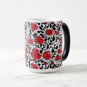  bloemmotief in rood, zwart en wit magische mok (Voorkant rechts)