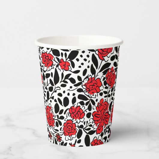 bloemmotief in rood, zwart en wit papieren bekers (Links)