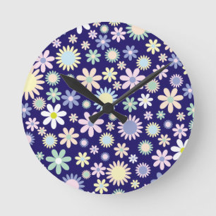 Bloemmotief met blauwe achtergrond ronde klok