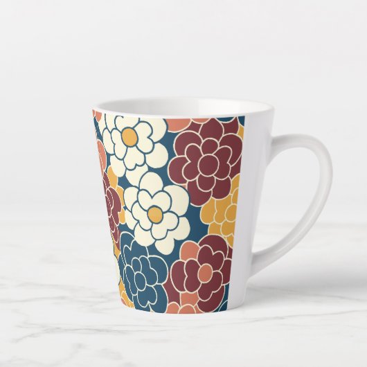 Bloemmotief over de hele stof latte mok (Rechts)