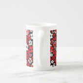 Bloemmotief Rood en Wit  Porselein Kop (Achterkant)