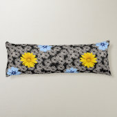 Bloempatroon 19.b. Zwart BG Lichaamskussen (Achterkant)