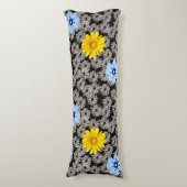 Bloempatroon 19.b. Zwart BG Lichaamskussen (Voorkant Verticaal)