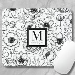 Bloempatroon gepersonaliseerd vrouwelijk monogram muismat<br><div class="desc">Voeg een vleugje sophisticatie toe aan uw werkruimte met dit elegante muismatje, met een gepersonaliseerd monogram en een naam in een chique vierkant detail. De muismat toont een prachtig botanisch bloemmotief, waardoor een gevoel van natuur en lente in uw bureauopstelling komt. De combinatie van gedurfd serif lettertype en delicate script...</div>
