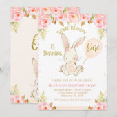 Bloemrijke gouden roze konijn 1e verjaardagsuitnod kaart (Voorkant / Achterkant)