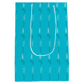 Bloemrijke krabbels op blauw medium cadeauzakje (Achterkant)