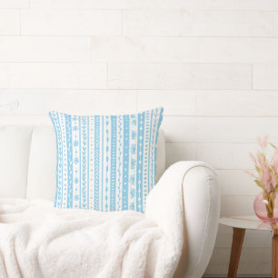 Bloemrijke krabbelstrepen in babyblauw en wit kussen