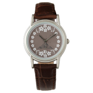 Bloemrijke Minimaal Horloge | Elegante Neutrale Po