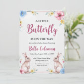 Bloemroze Bunny Baby Shower Uitnodigingen (Staand voorkant)