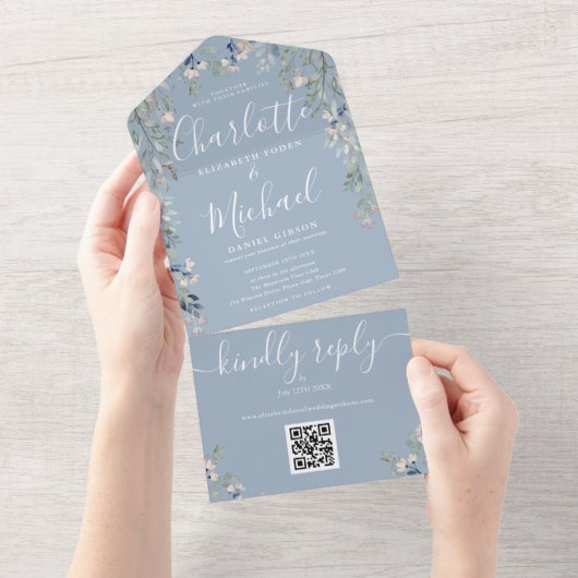 Bloemschrift QR Code Dusty Blue Wedding All In One Uitnodiging (Afscheurbaar)