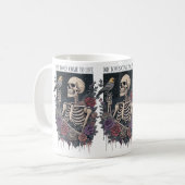 Bloemskelet met een vogelliefde koffiemok (Voorkant links)