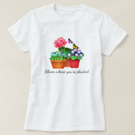 Bloemtuin met vlinder T-shirt voor vrouwen