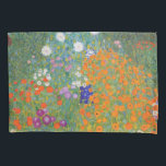 Bloemtuin van Gustav Klimt Kussensloop<br><div class="desc">Een prachtig kleurrijk schilderij van een bloemtuin van Gustav Klimt. Verbluffende variaties in kleuren en mooie bloemen passen gewoon mooi op allerlei prachtige producten en cadeauideeën.</div>