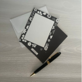 Bloemvlakken en vlinders, grijs notitiekaartje