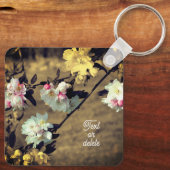 bloesems in Sepia flower gepersonaliseerd Sleutelhanger (Achterkant)