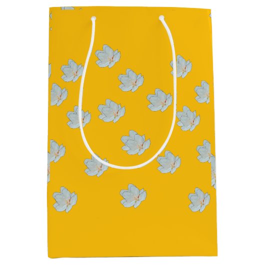 Bloesems op zonnig geel medium cadeauzakje (Voorkant)