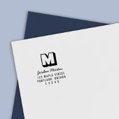 Blokkerig Monogram en Script Naam Retouradres Zelfinktende Stempel