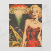 Blond en de UFO Piramide Desert Scifi Fantasy Briefkaart (Voorkant)