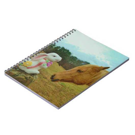 Blond geel paard en paashaas notitieboek (Linkerzijde)