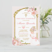 Blond meisje bidt Bloemen Eerste Heilige Communie Kaart (Staand voorkant)
