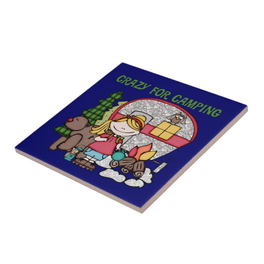Blond Meisje Gek voor het Kamperen Tegeltje (Zijkant)