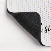 Blond meisje op pokadots muismat (Hoek)