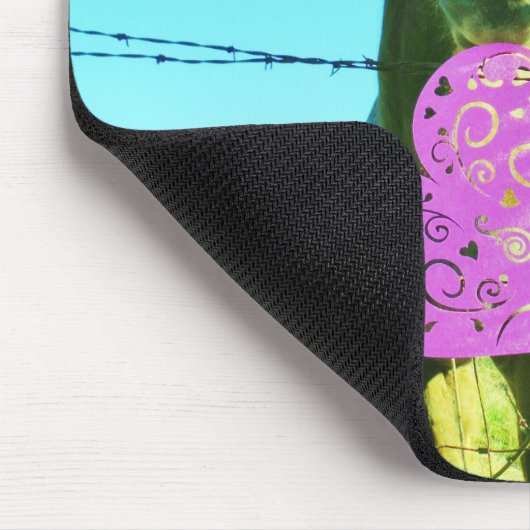 Blond paard en roze en rood hart muismat (Hoek)