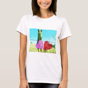 Blond paard en roze en rood hart t-shirt