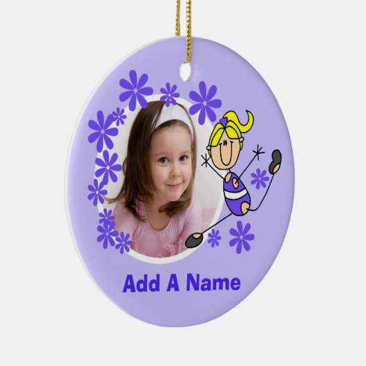 Blond Vrouw Stick Figuur Gymnast Ornament (Rechts)