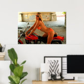 Blonde Biker Babe in een Bikini Poster (Thuiskantoor)