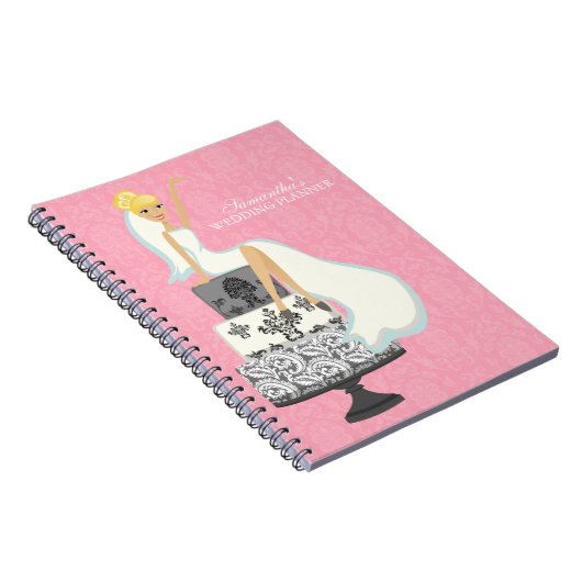 Blonde bride op de bruiloft Cake {roze} Notitieboek (Rechterzijde)