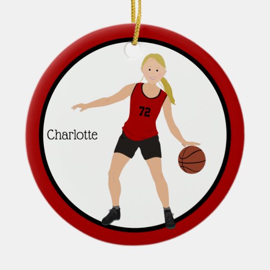 Blonde Girl Basketball Player in rood en zwart Keramisch Ornament (Voorkant)