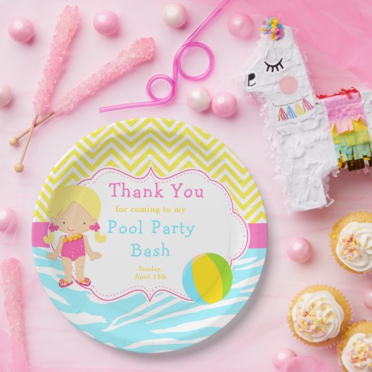 Blonde Girl Pool Party Papieren Bordje (Feest)