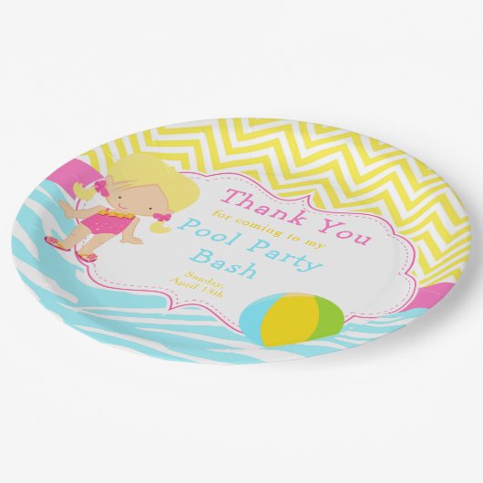 Blonde Girl Pool Party Papieren Bordje (Gekanteld)