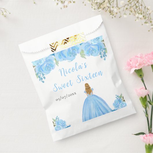 Blonde Hair Princess Blue Floral Sweet Sixteen  Bedankzakje (Gezegeld)